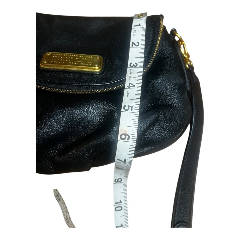 Marc Jacobs Natasha Crossbody Black Leather Gold Accents Purse Shoulder Bag - Picture 10 of 16